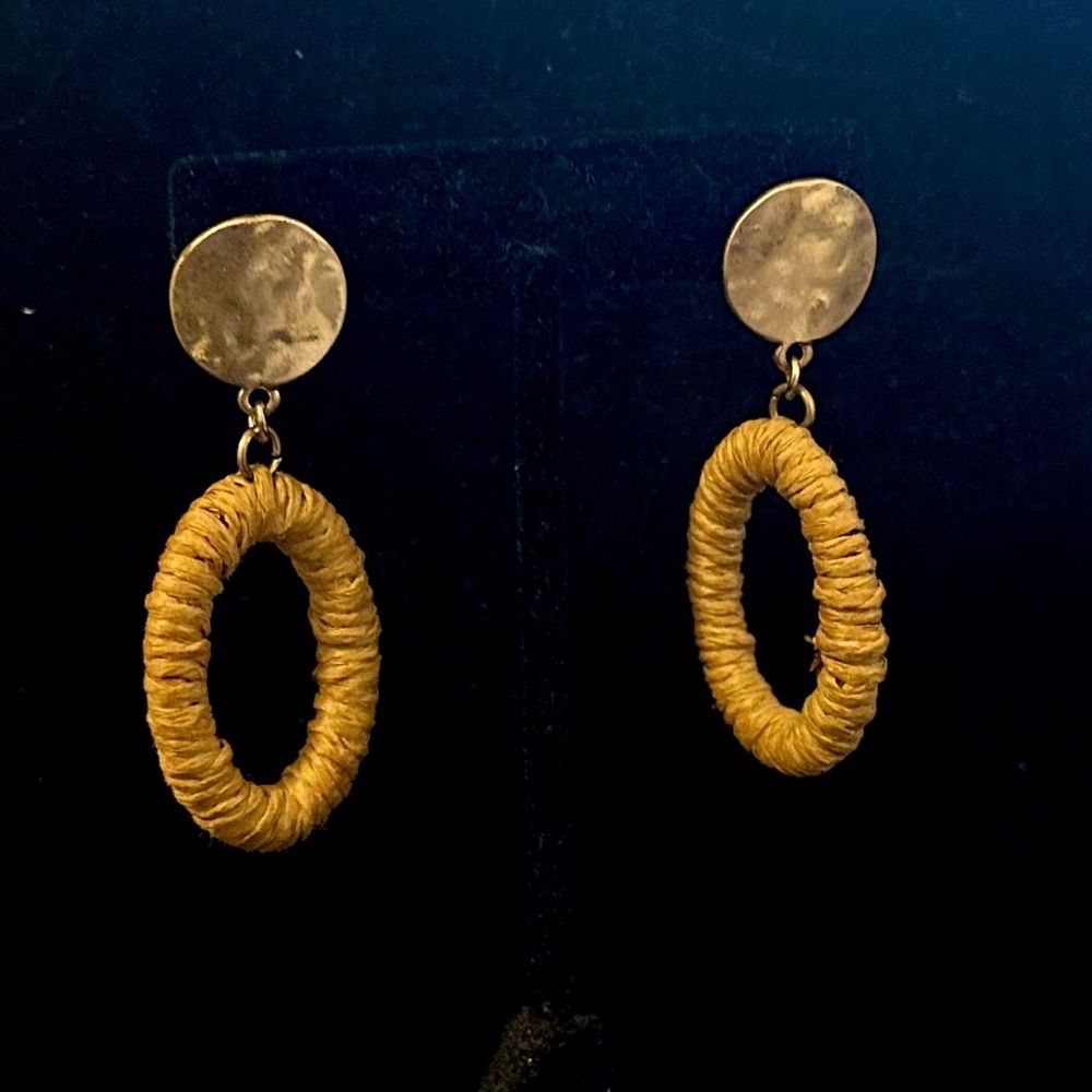 Yellow (mustard) earrings.